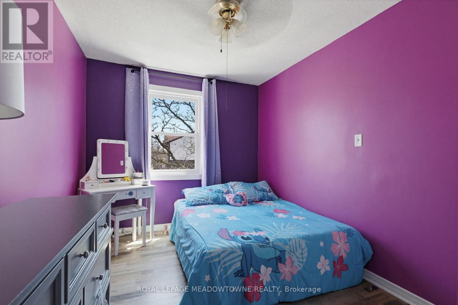 












43 - 235 BRONTE STREET

,
Milton,




Ontario
L9T3V8

