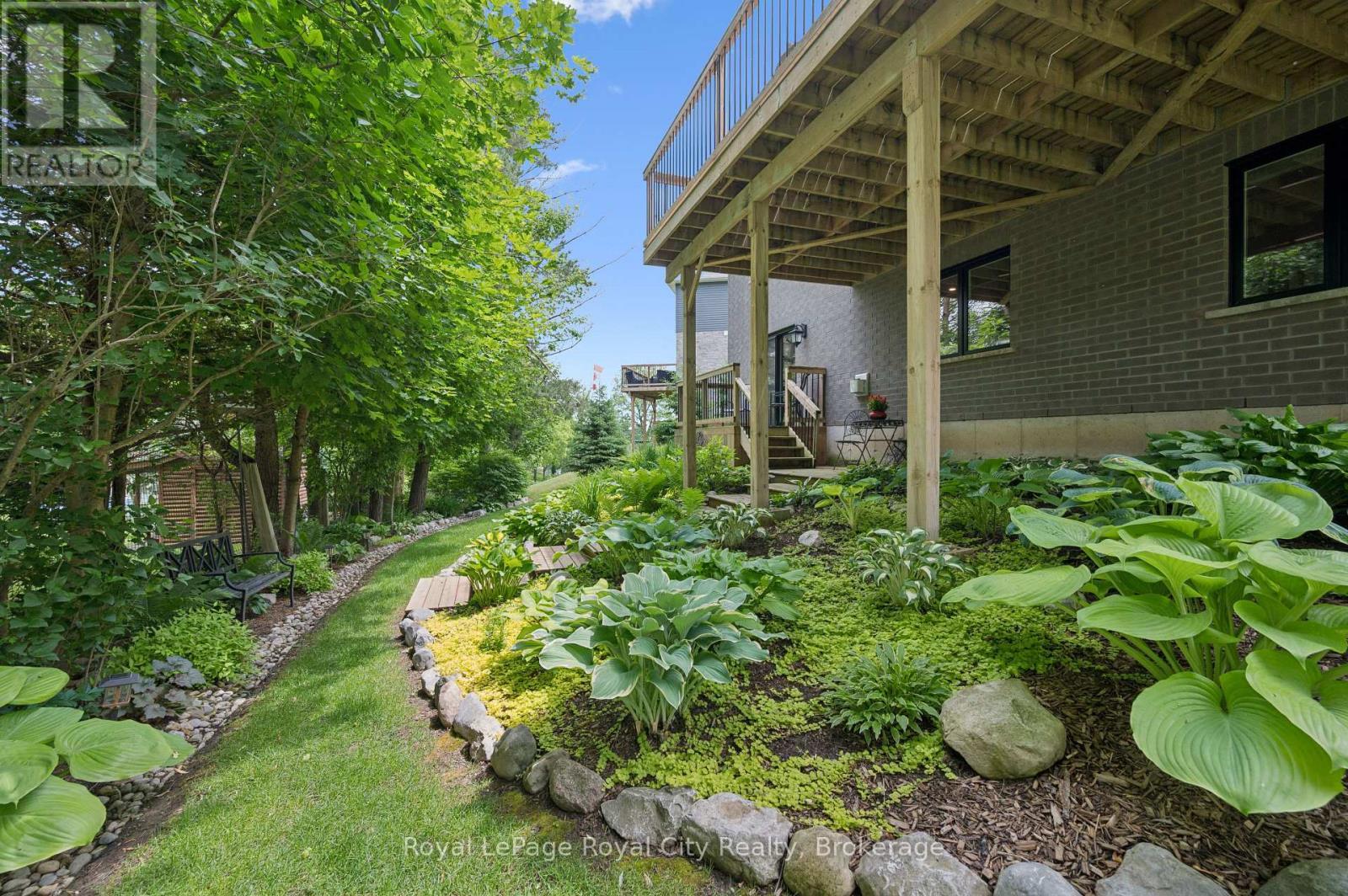 












70 WILSON COURT

,
St. Marys,




Ontario
N4X0B6

