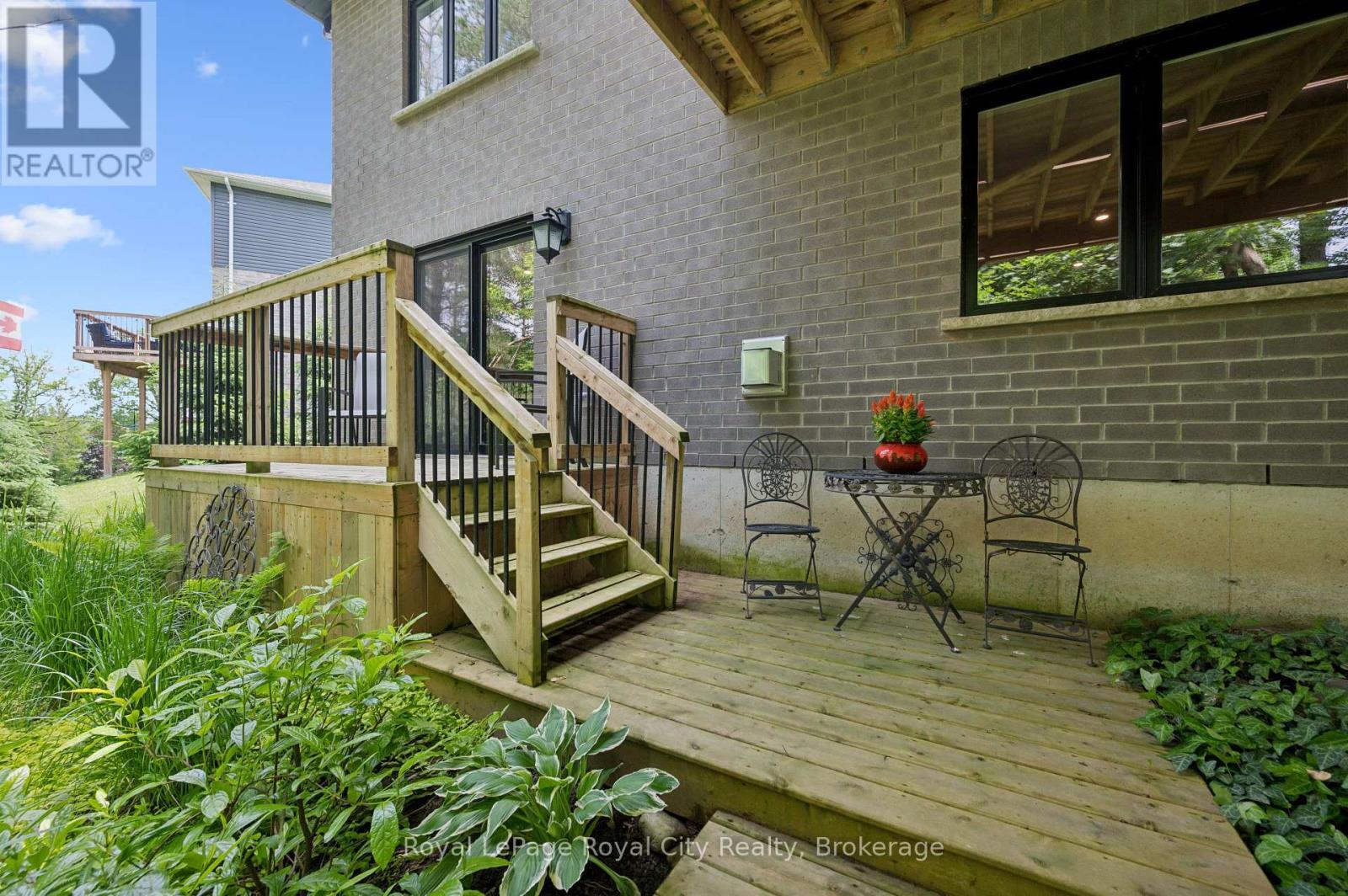 












70 WILSON COURT

,
St. Marys,




Ontario
N4X0B6

