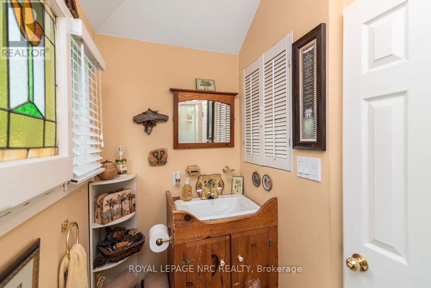 












31 VICTORIA TERRACE N

,
Grimsby (Grimsby Beach),




Ontario
L3M2E6

