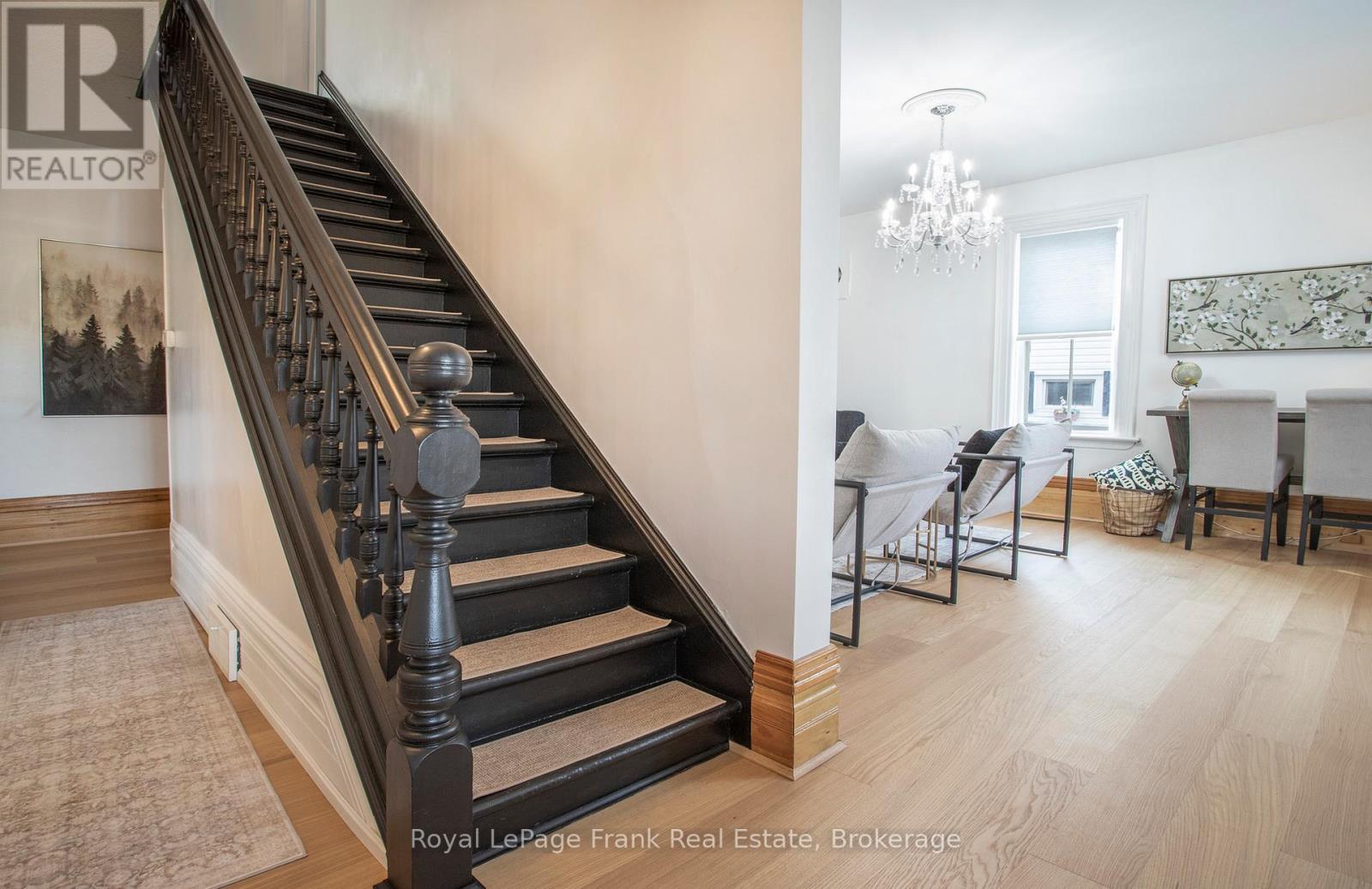 












15578 SIMCOE STREET

,
Scugog (Port Perry),




Ontario
L9L1M2

