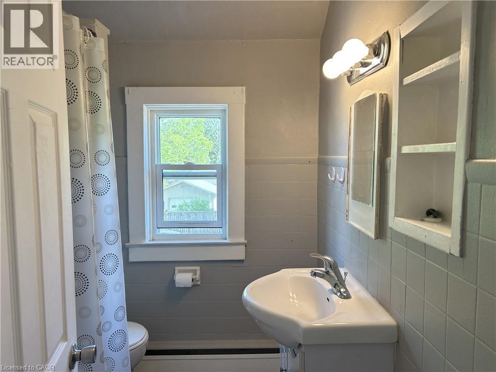 












100 - 102 STANLEY Street

,
Simcoe,




Ontario
N3Y1M4

