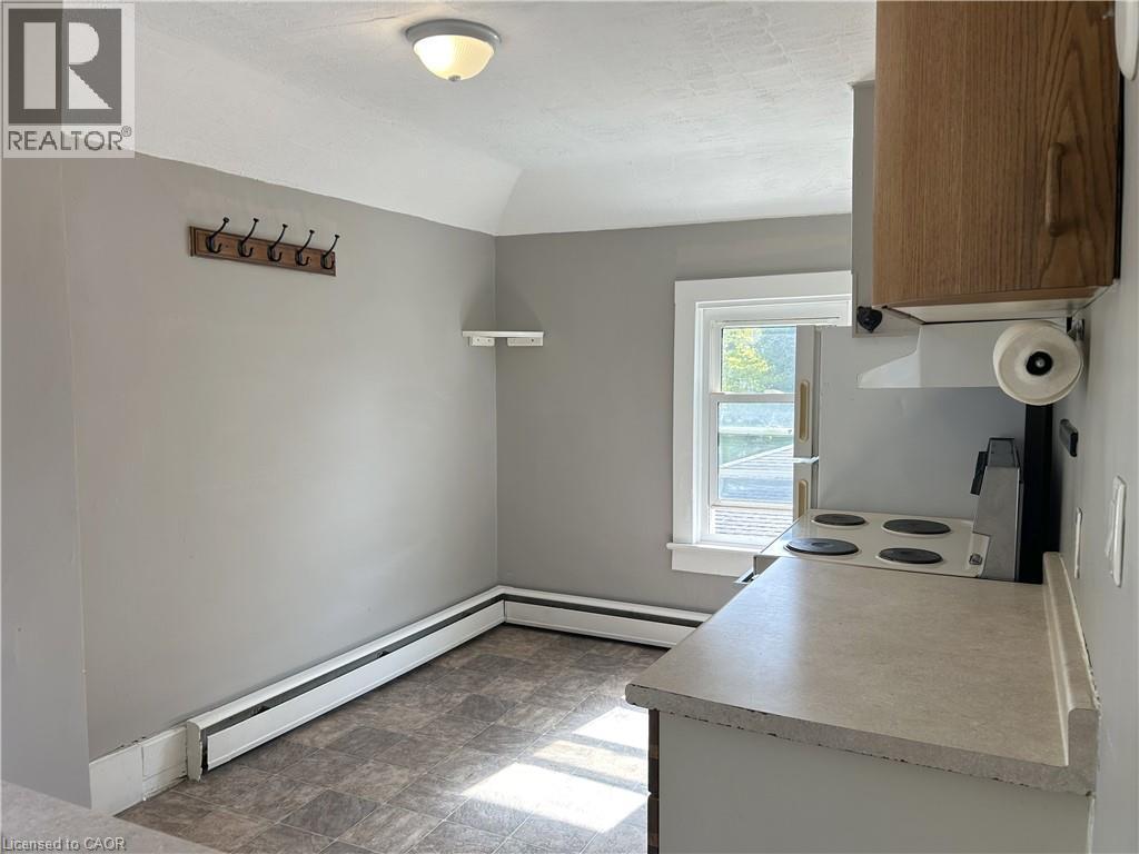 












100 - 102 STANLEY Street

,
Simcoe,




Ontario
N3Y1M4

