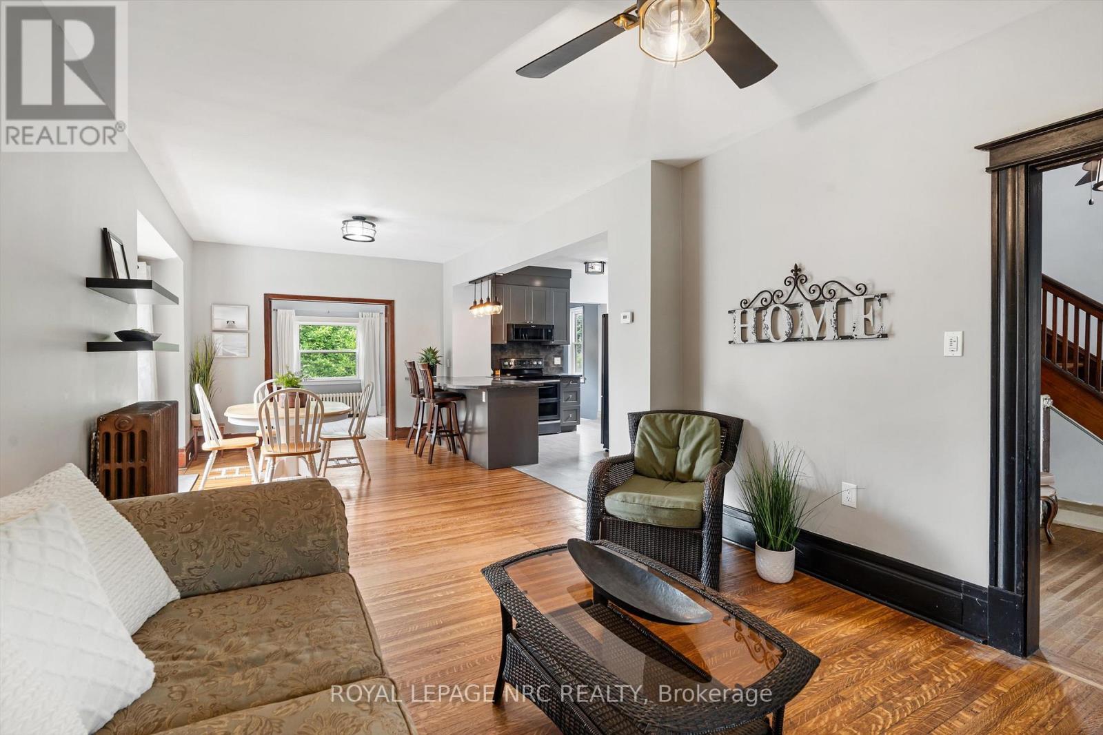 












167 PLEASANT AVENUE

,
St. Catharines (Downtown),




Ontario
L2R1Y6

