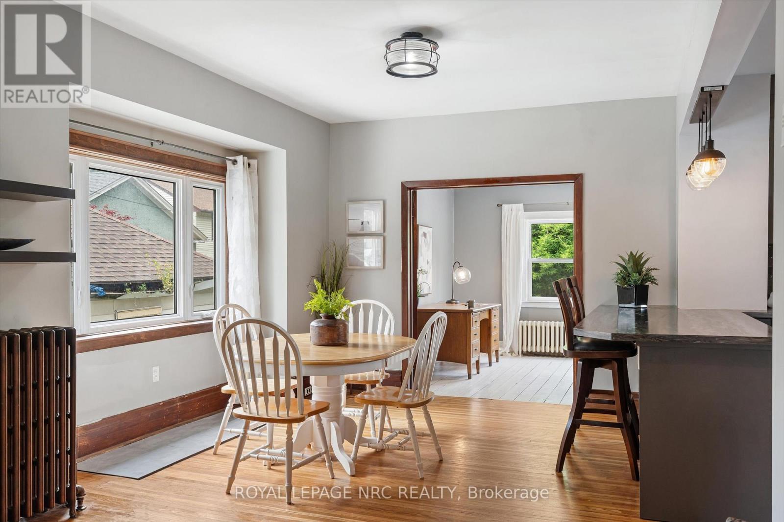












167 PLEASANT AVENUE

,
St. Catharines (Downtown),




Ontario
L2R1Y6

