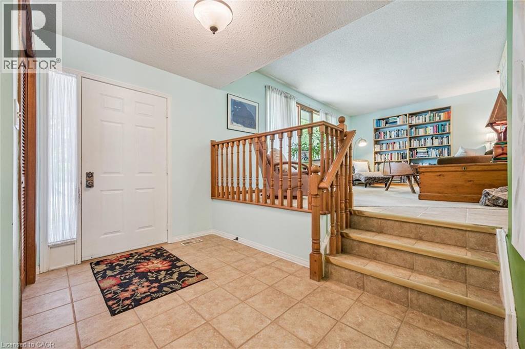 












18 MCELDERRY Road

,
Guelph,




Ontario
N1G4K3

