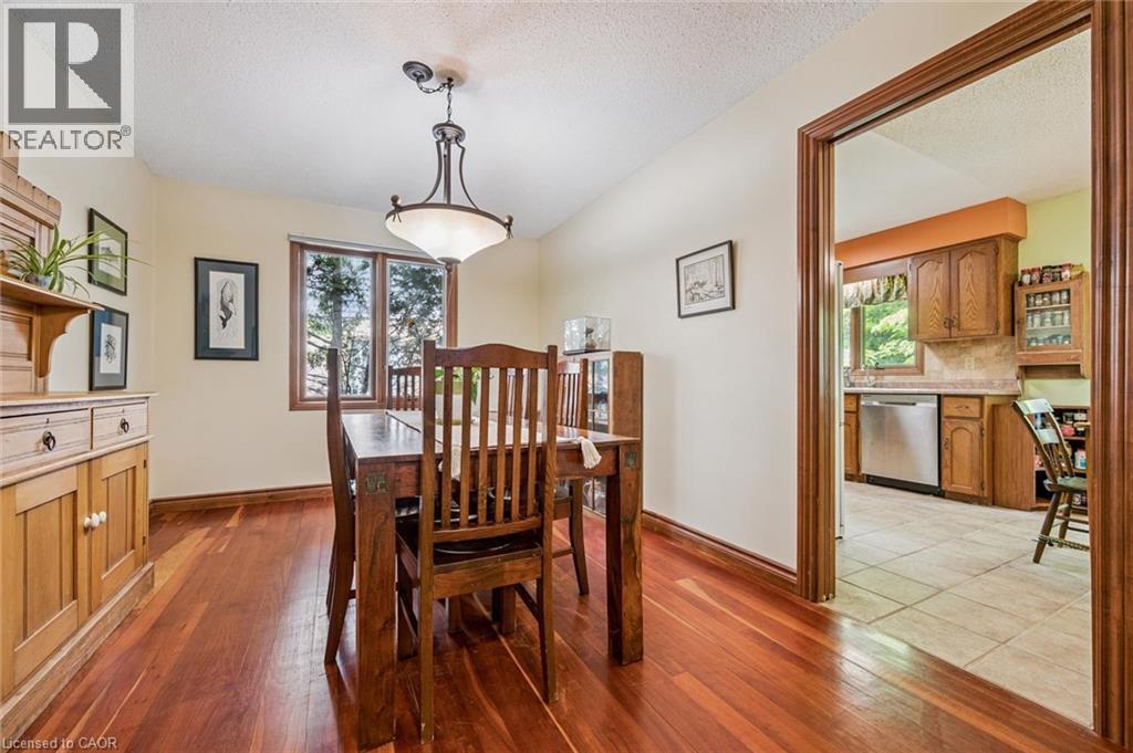 












18 MCELDERRY Road

,
Guelph,




Ontario
N1G4K3

