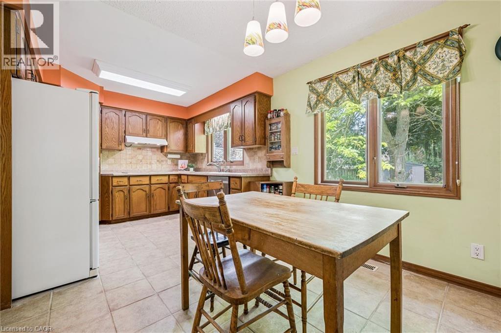 












18 MCELDERRY Road

,
Guelph,




Ontario
N1G4K3

