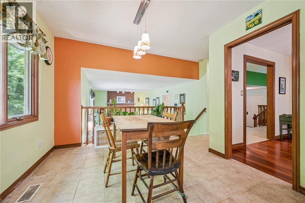 












18 MCELDERRY Road

,
Guelph,




Ontario
N1G4K3

