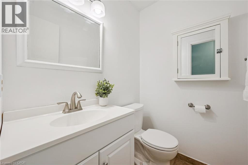 












18 MCELDERRY Road

,
Guelph,




Ontario
N1G4K3

