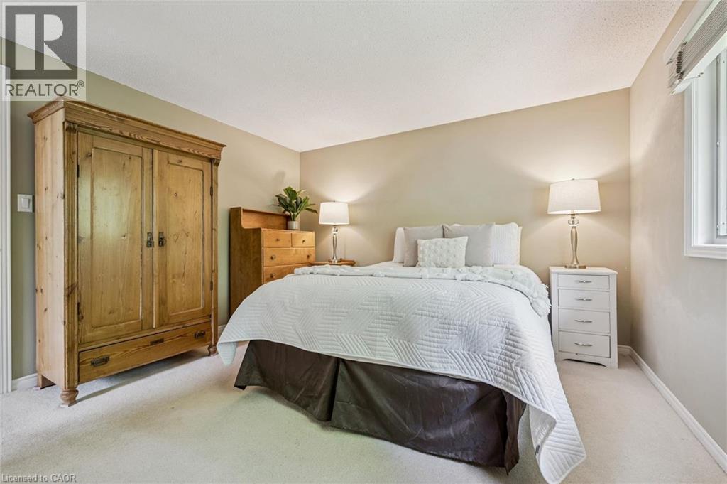












18 MCELDERRY Road

,
Guelph,




Ontario
N1G4K3

