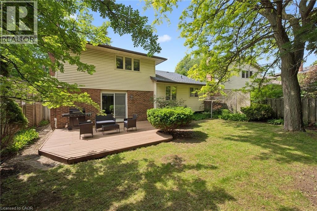 












18 MCELDERRY Road

,
Guelph,




Ontario
N1G4K3

