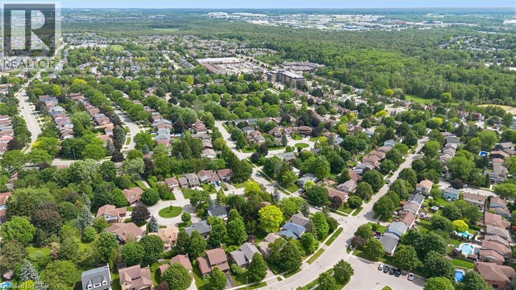 












18 MCELDERRY Road

,
Guelph,




Ontario
N1G4K3


