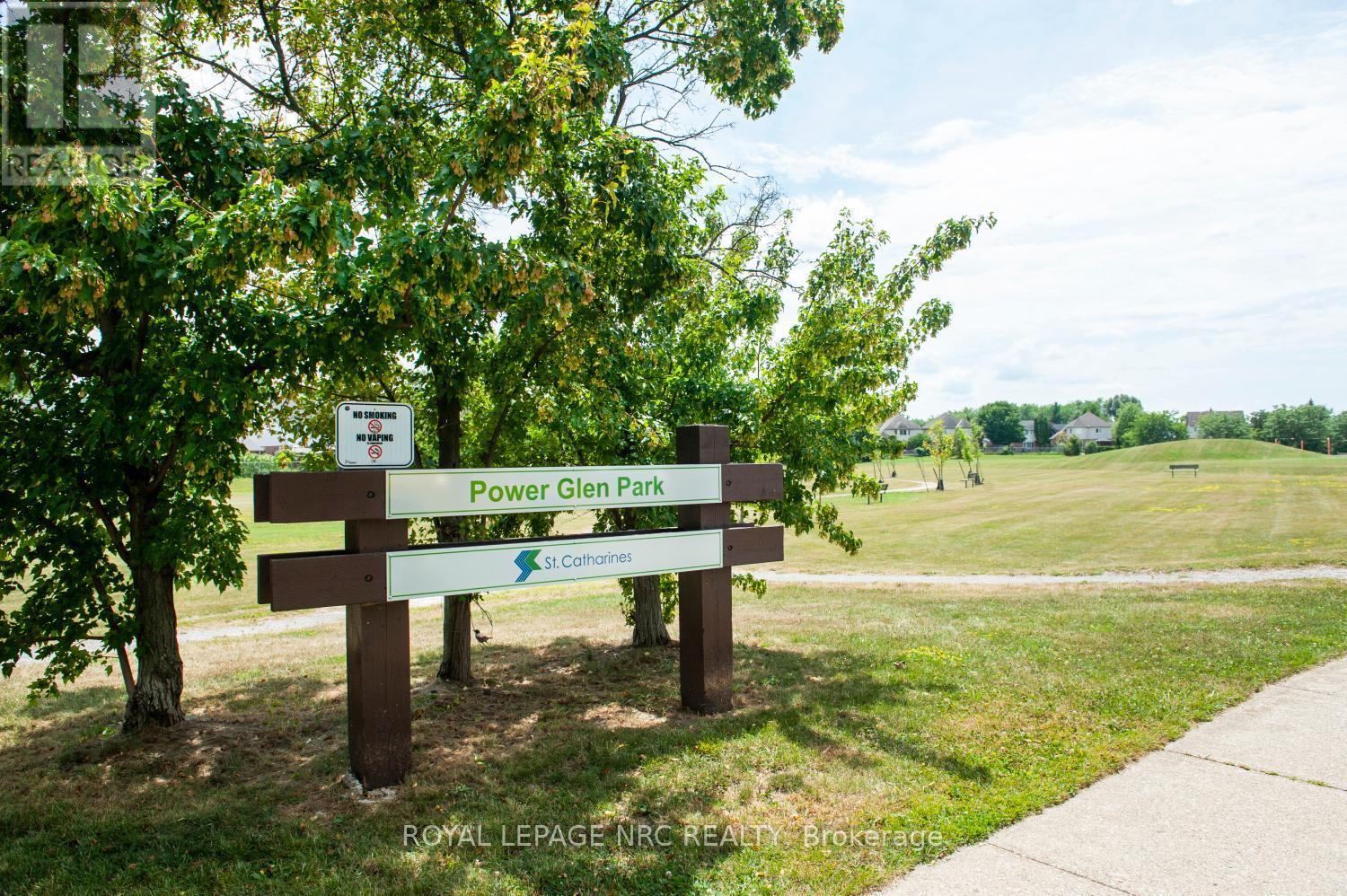 












22 SENATOR DRIVE

,
St. Catharines (Rykert/Vansickle),




Ontario
L2S3T3

