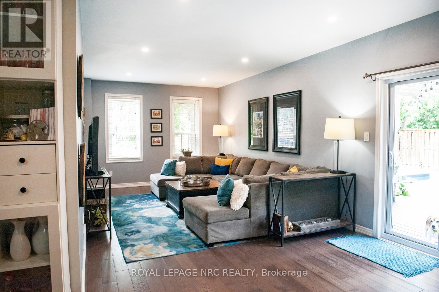 












22 SENATOR DRIVE

,
St. Catharines (Rykert/Vansickle),




Ontario
L2S3T3

