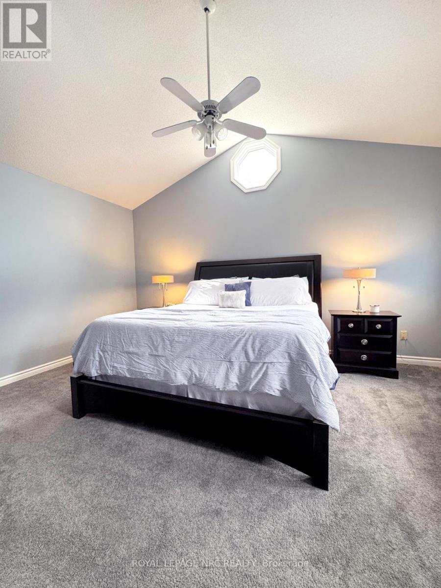 












22 SENATOR DRIVE

,
St. Catharines (Rykert/Vansickle),




Ontario
L2S3T3

