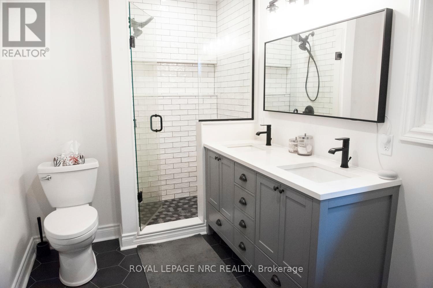 












22 SENATOR DRIVE

,
St. Catharines (Rykert/Vansickle),




Ontario
L2S3T3

