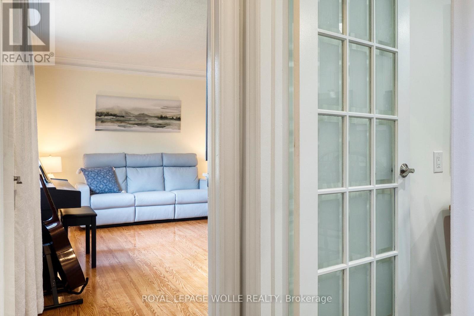 












5 BRENTWOOD AVENUE

,
Kitchener,




Ontario
N2H2C4

