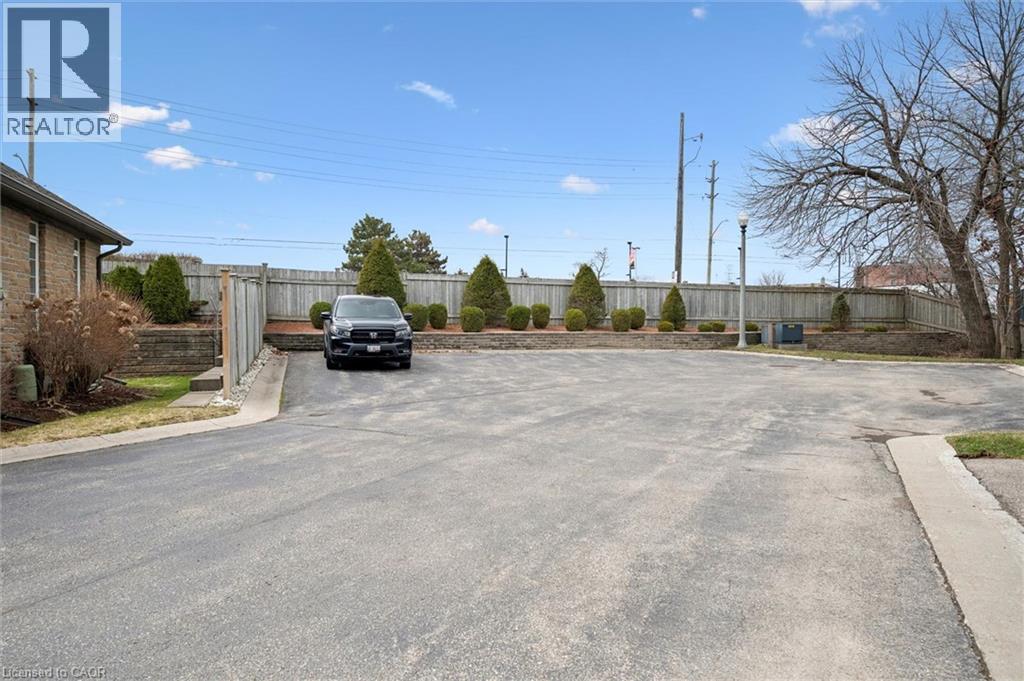 












180 OLD ABBEY Road Unit# 14

,
Waterloo,




Ontario
N2K4B2

