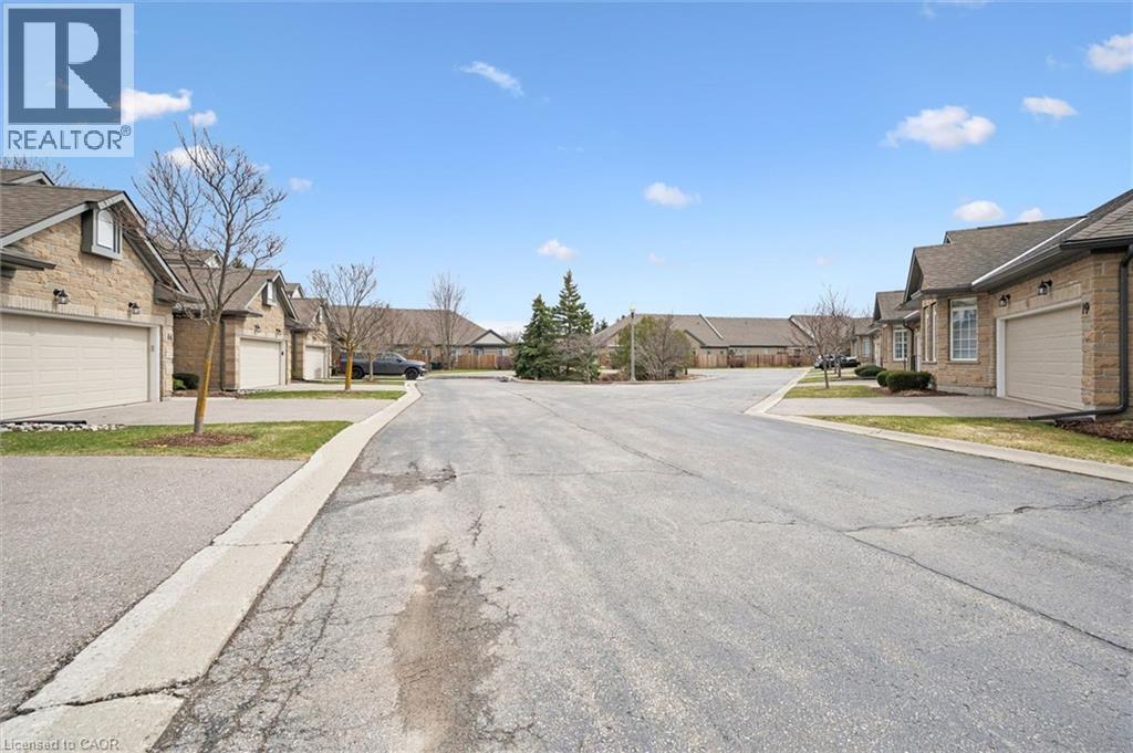 












180 OLD ABBEY Road Unit# 14

,
Waterloo,




Ontario
N2K4B2


