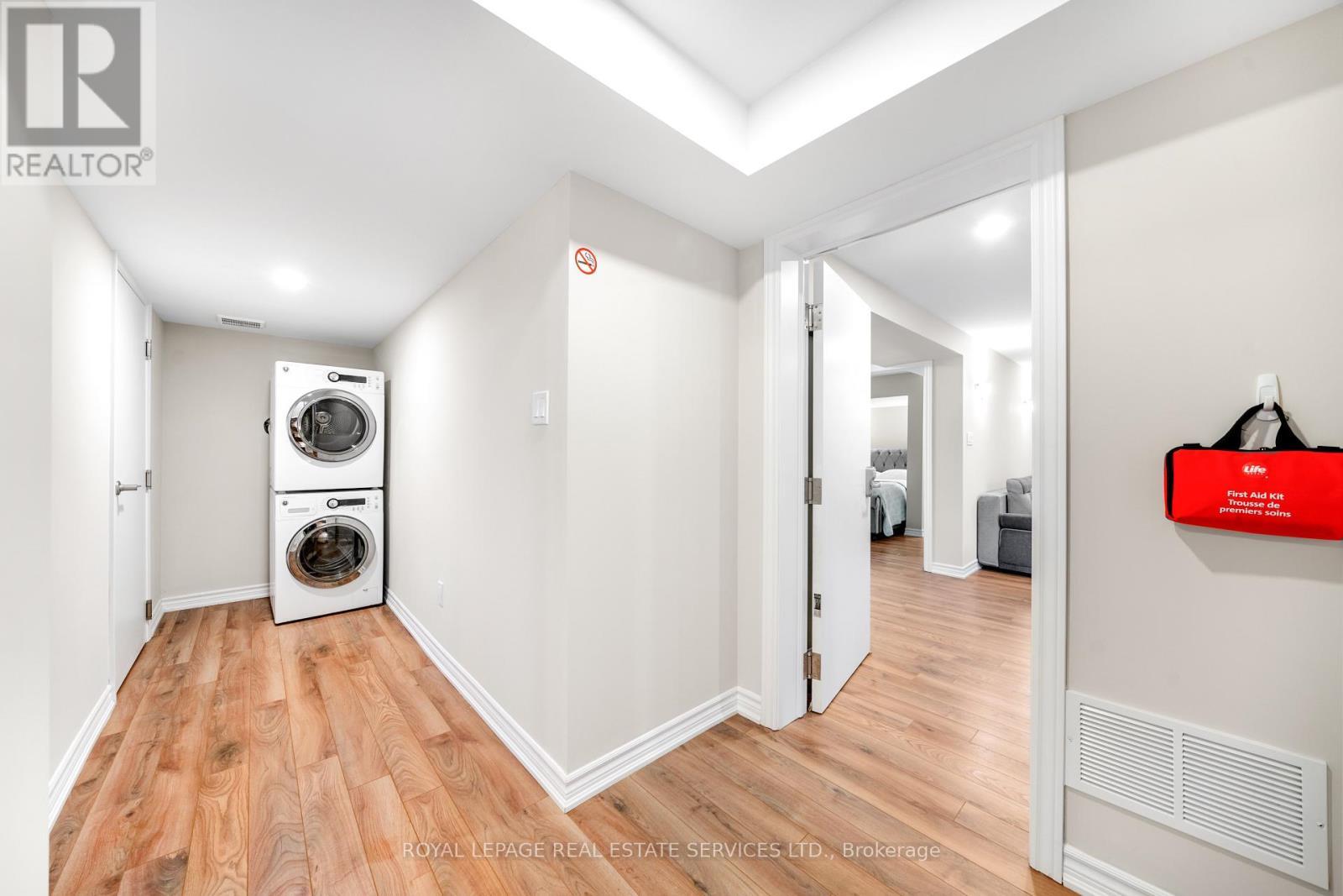 












BSMT  APT 2 - 16 EMBERS DRIVE

,
Toronto,




Ontario
M9C3E5

