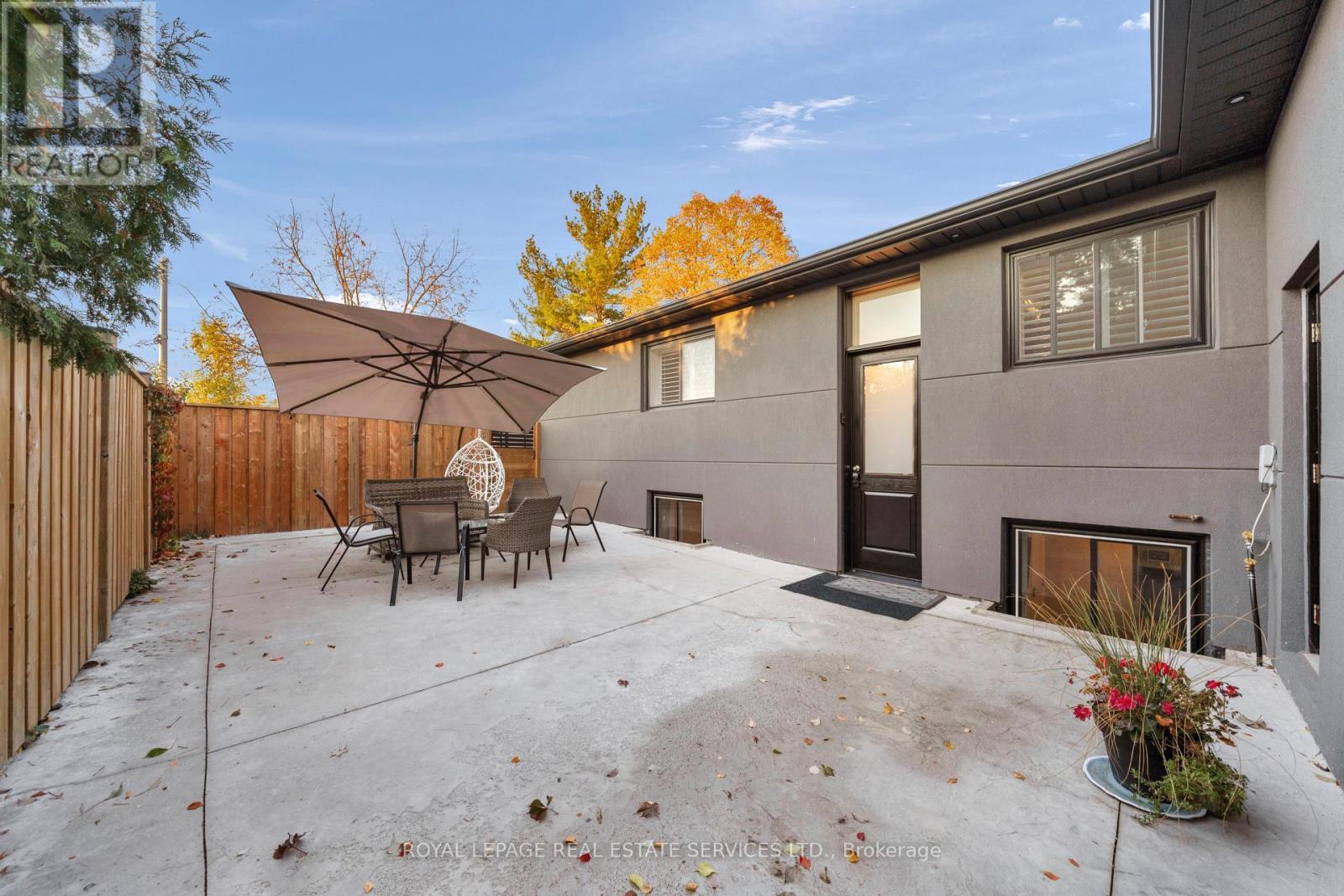 












BSMT  APT 2 - 16 EMBERS DRIVE

,
Toronto,




Ontario
M9C3E5

