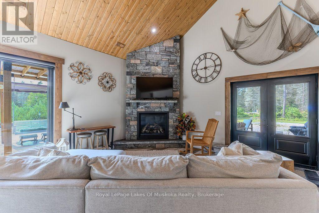 












679 BOULDER ROAD

,
Parry Sound Remote Area (Laurier),




Ontario
P0A1X0

