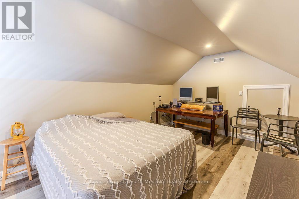 












679 BOULDER ROAD

,
Parry Sound Remote Area (Laurier),




Ontario
P0A1X0

