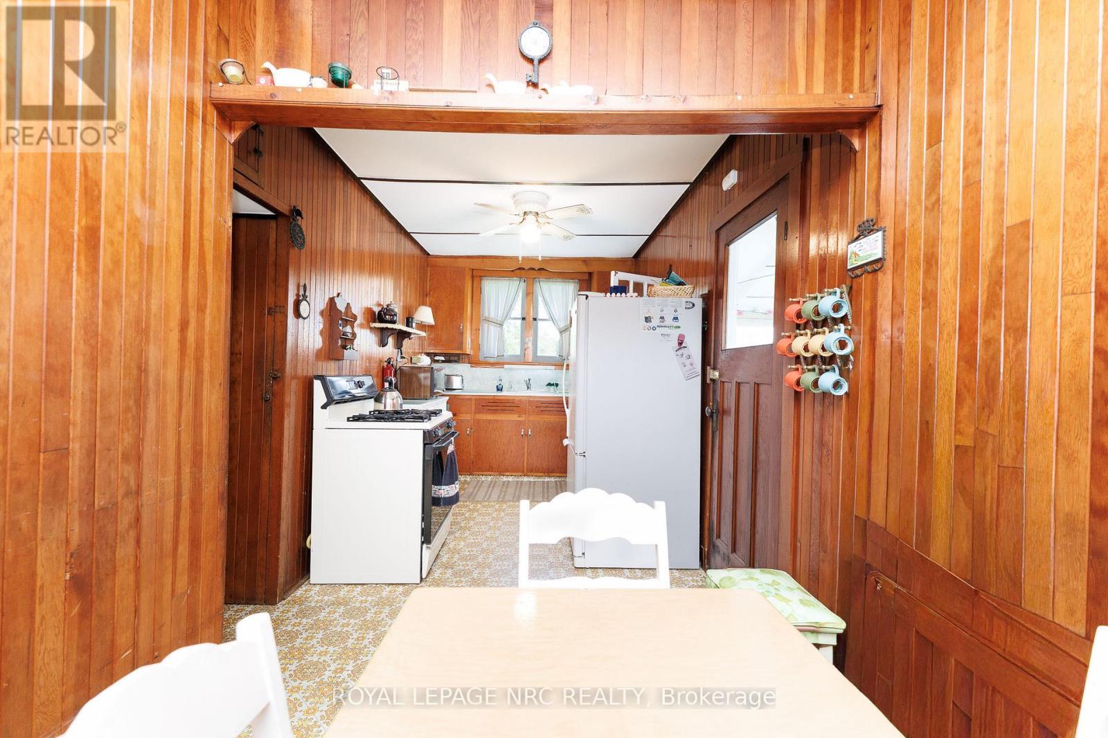 












12194 AUGUSTINE ROAD

,
Wainfleet (Lakeshore),




Ontario
L0S1V0

