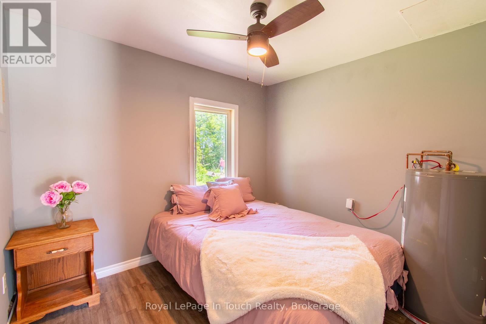 












78 KING RD

,
Tay (Waubaushene),




Ontario
L0K2C0

