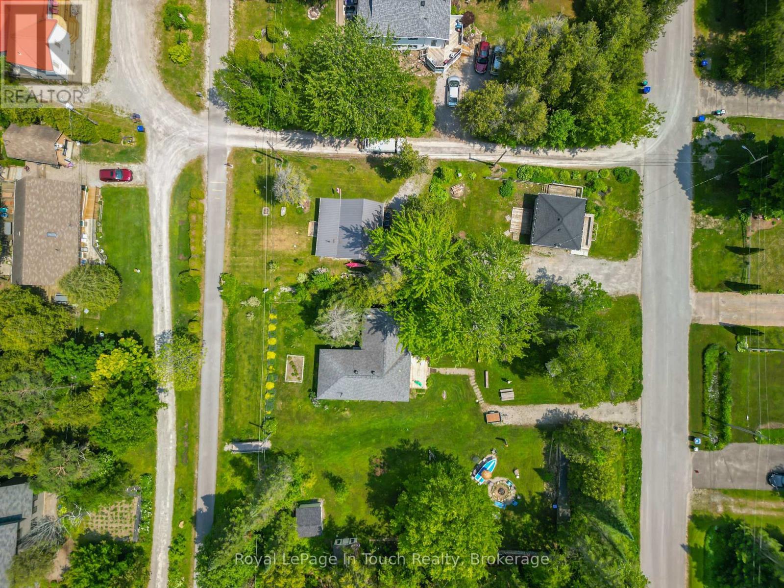 












78 KING RD

,
Tay (Waubaushene),




Ontario
L0K2C0

