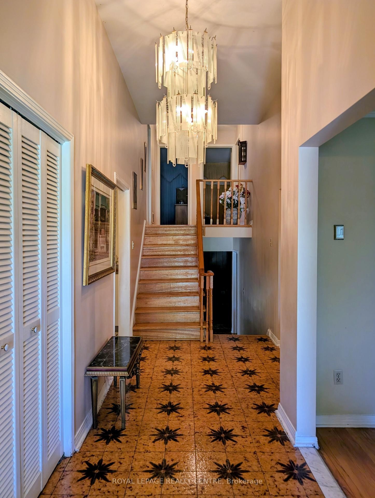 









2560


Cynara

Road,
Mississauga,




ON
L5B 2R7

