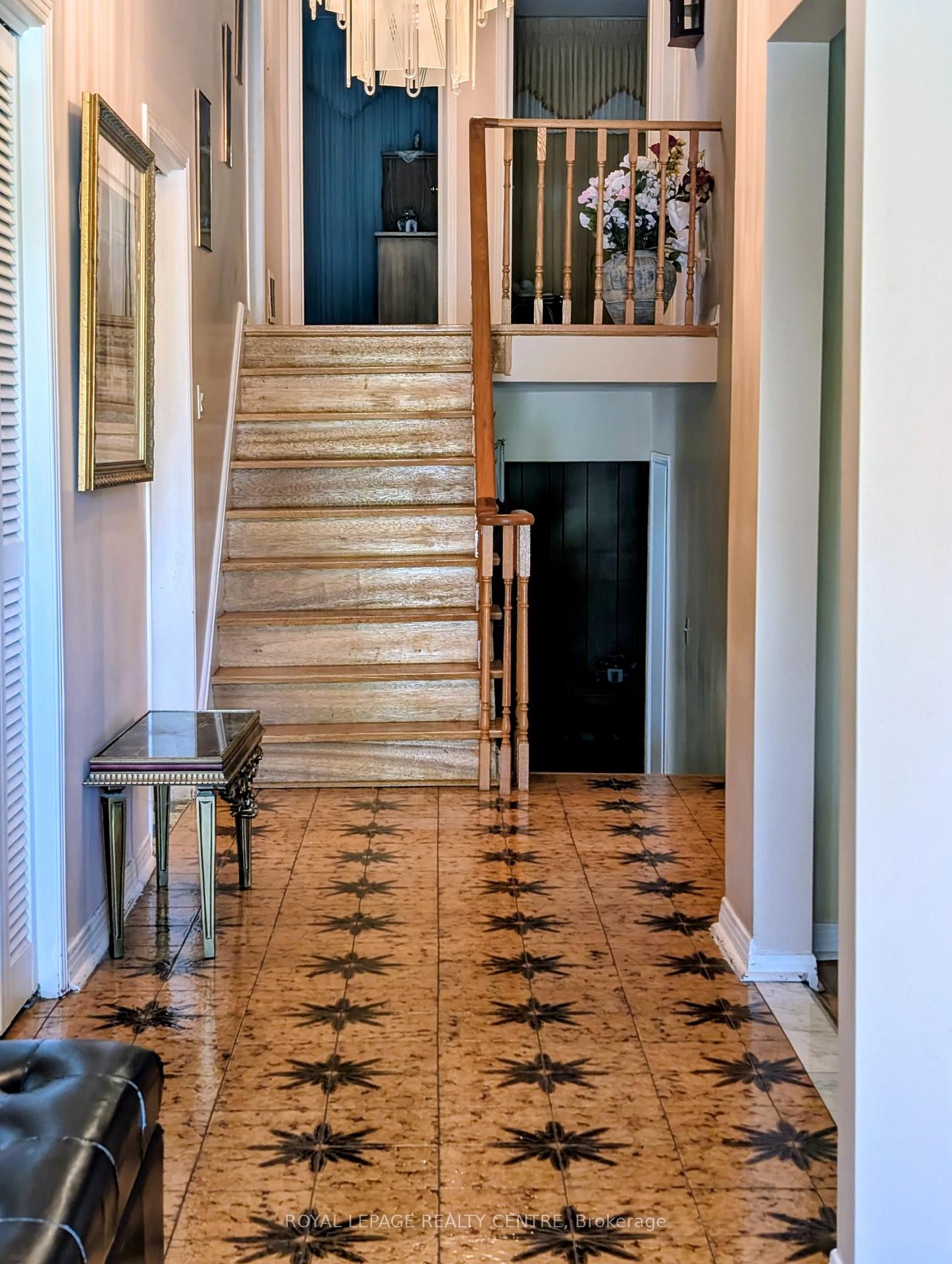 









2560


Cynara

Road,
Mississauga,




ON
L5B 2R7

