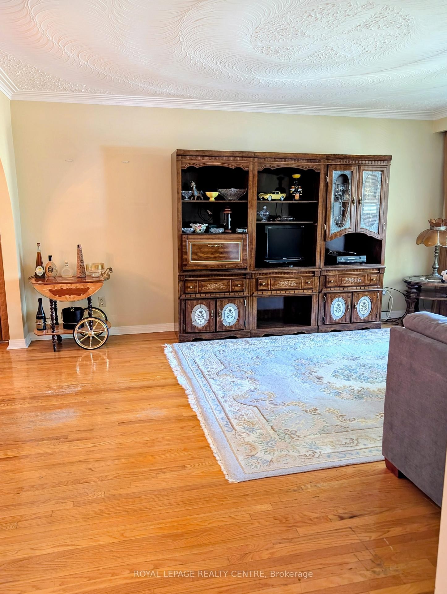 









2560


Cynara

Road,
Mississauga,




ON
L5B 2R7

