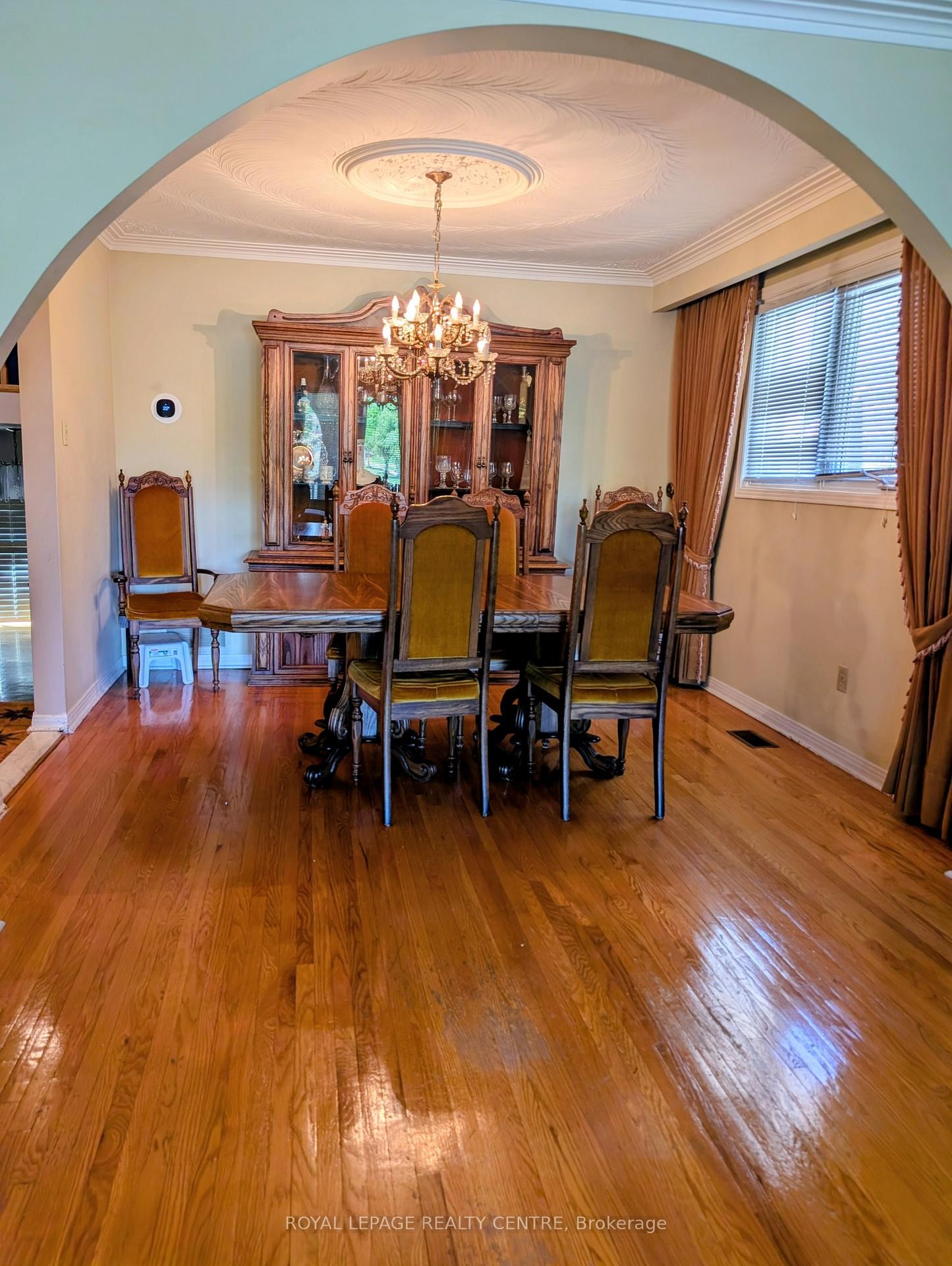 









2560


Cynara

Road,
Mississauga,




ON
L5B 2R7

