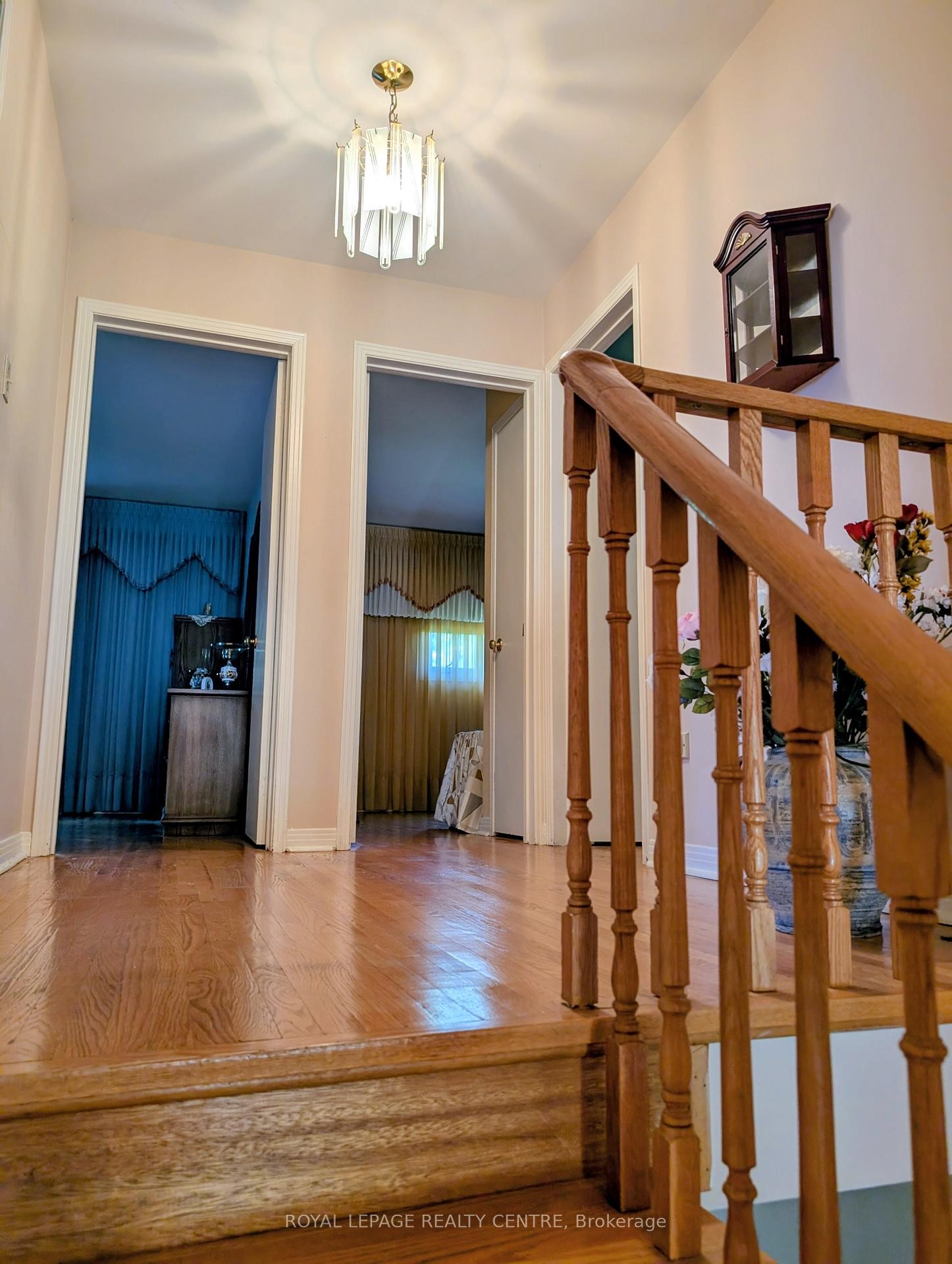 









2560


Cynara

Road,
Mississauga,




ON
L5B 2R7

