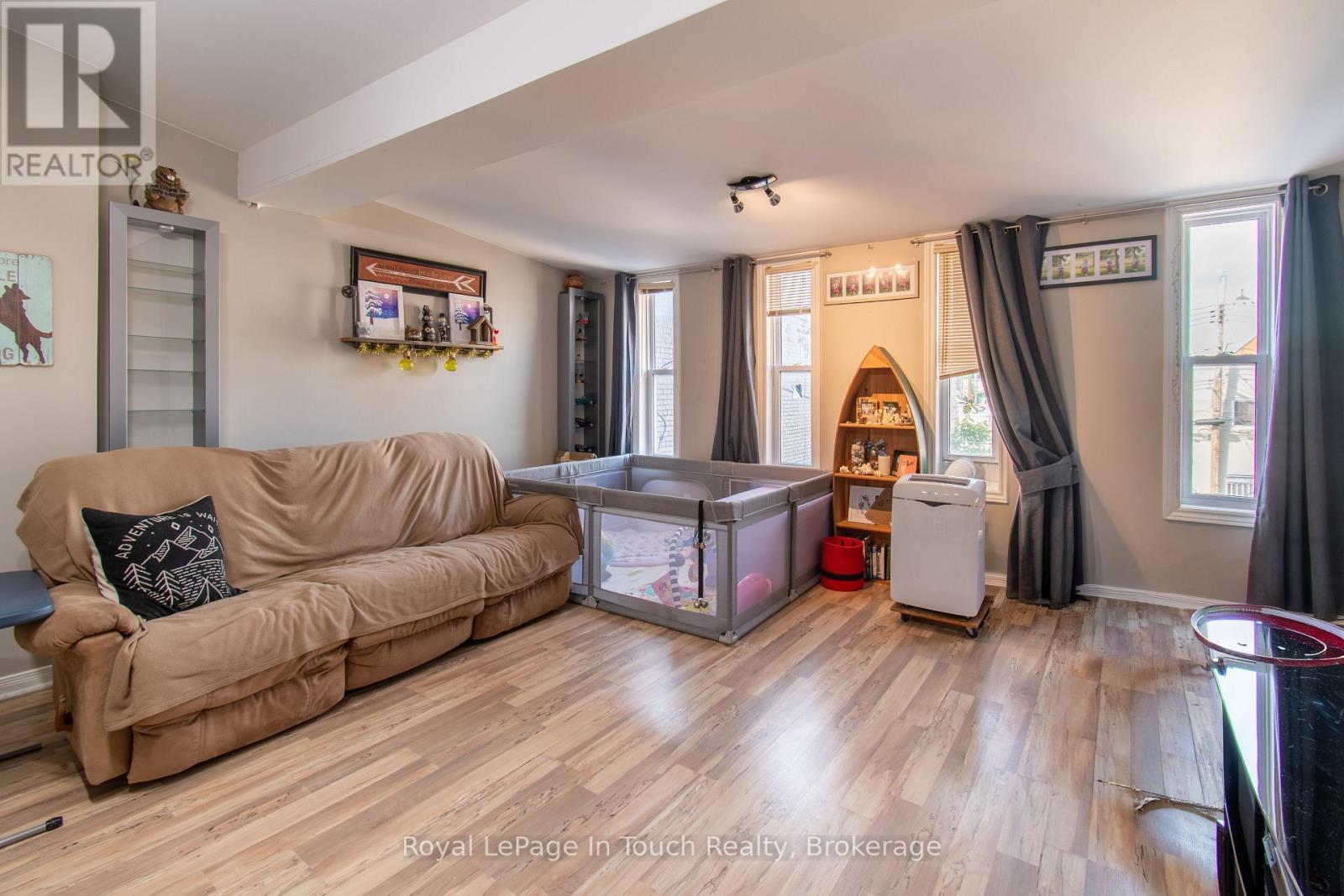 












280 KING STREET

,
Midland,




Ontario
L4R3M6

