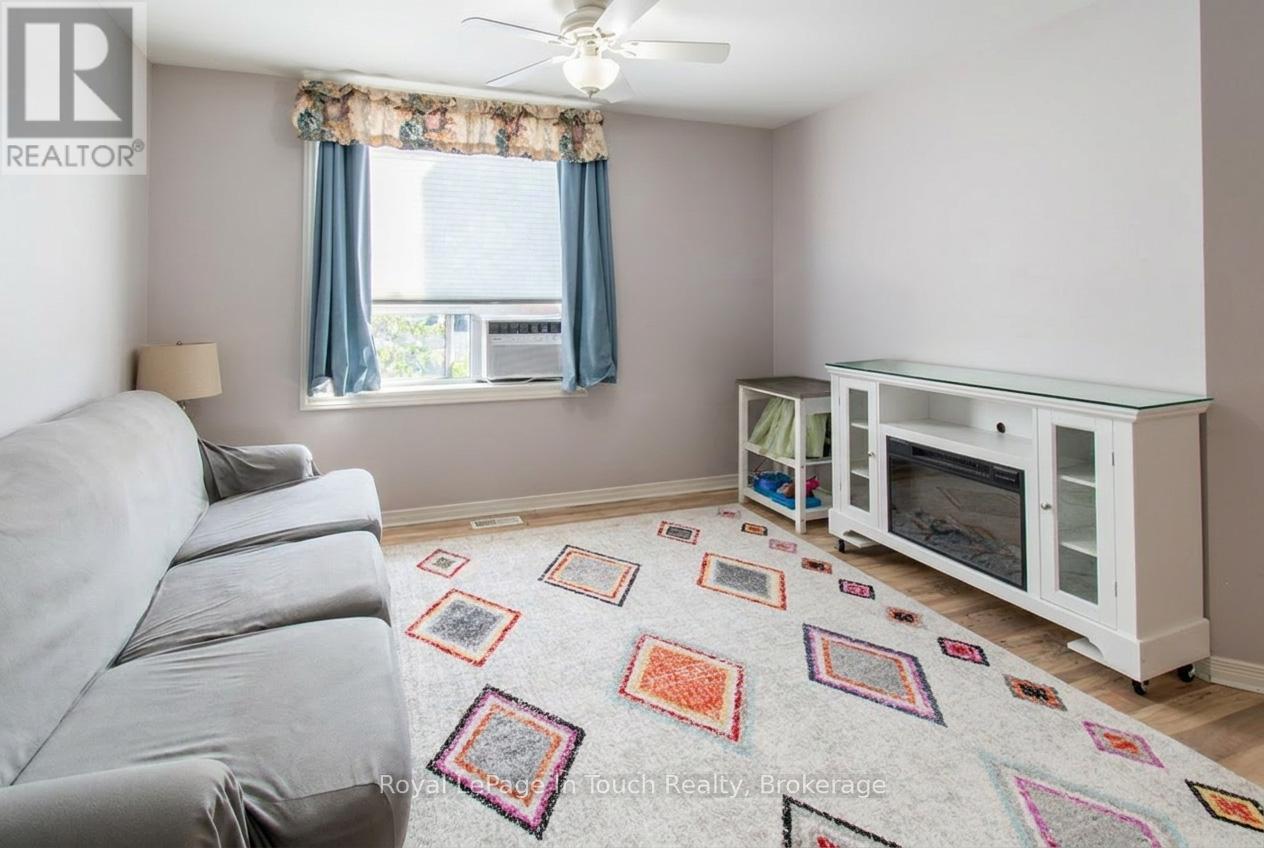 












280 KING STREET

,
Midland,




Ontario
L4R3M6

