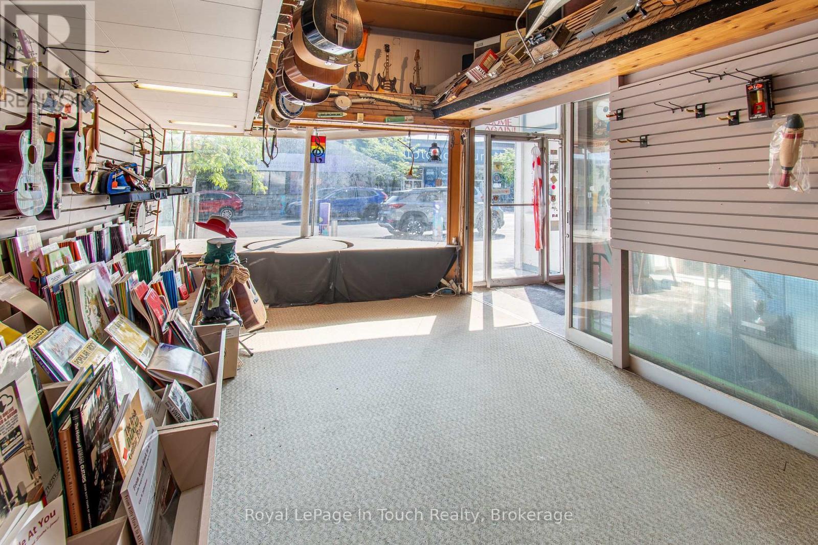 












280 KING STREET

,
Midland,




Ontario
L4R3M6

