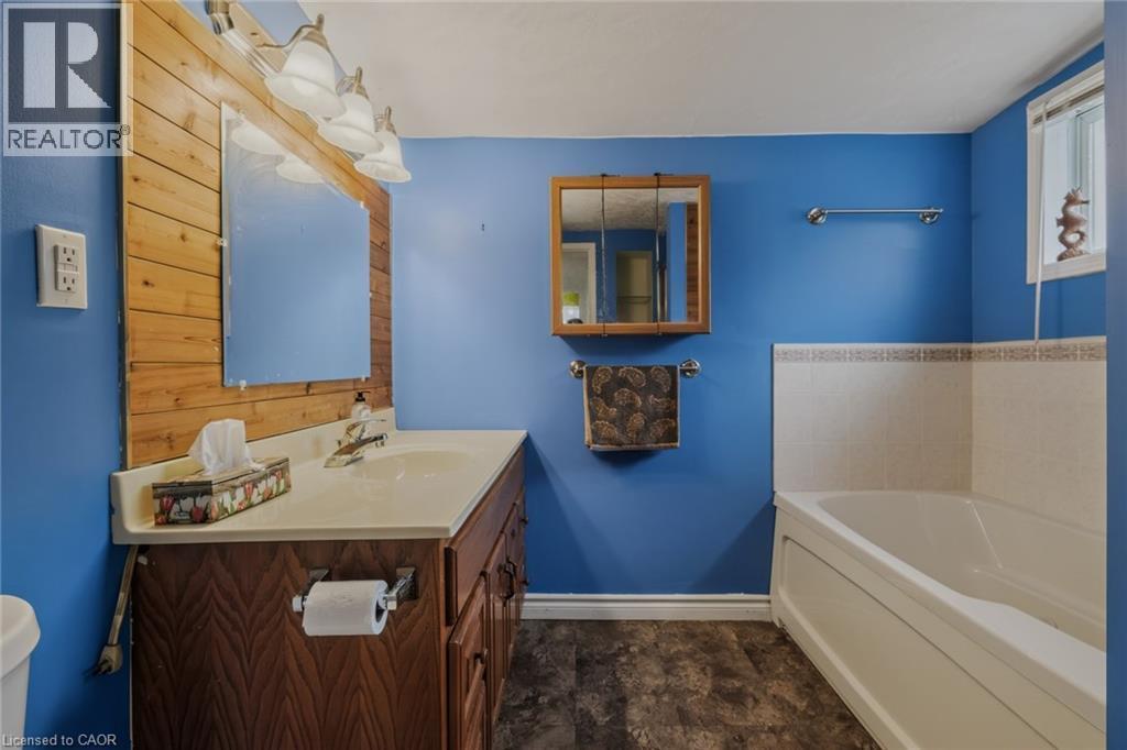 












140 TOWNLINE Street

,
St. Williams,




Ontario
N0E1P0

