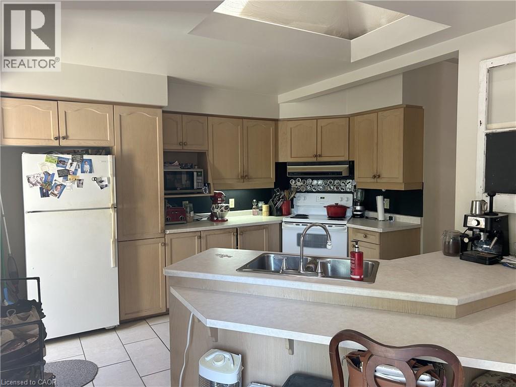 












100 STANLEY Street

,
Simcoe,




Ontario
N3Y1M4

