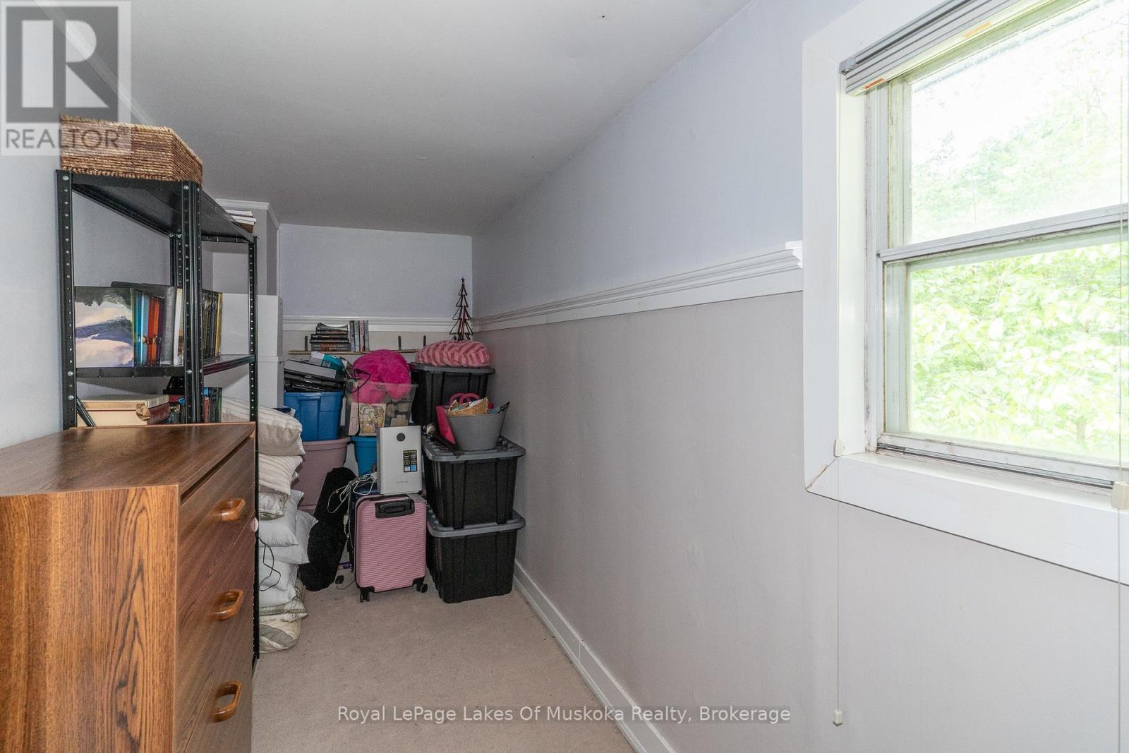 












1136 SPRINGDALE SHORES PRIVATE

,
Bracebridge (Macaulay),




Ontario
P1L1W9

