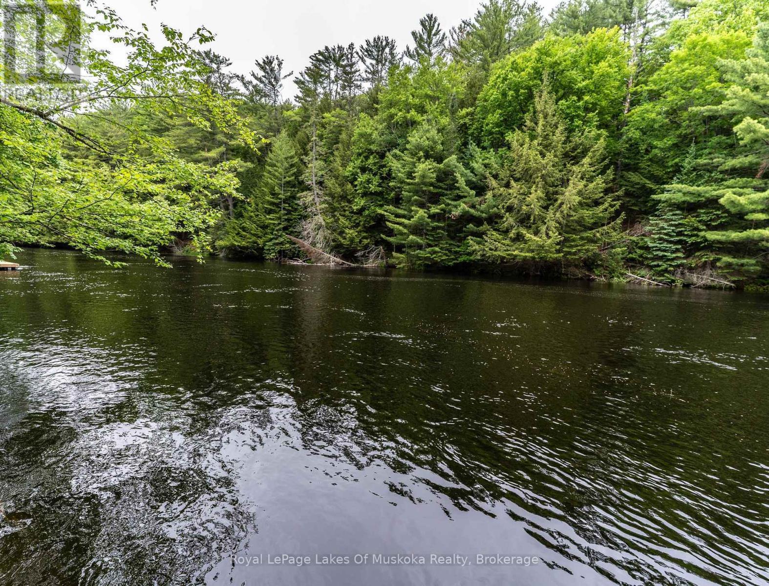 












1136 SPRINGDALE SHORES PRIVATE

,
Bracebridge (Macaulay),




Ontario
P1L1W9

