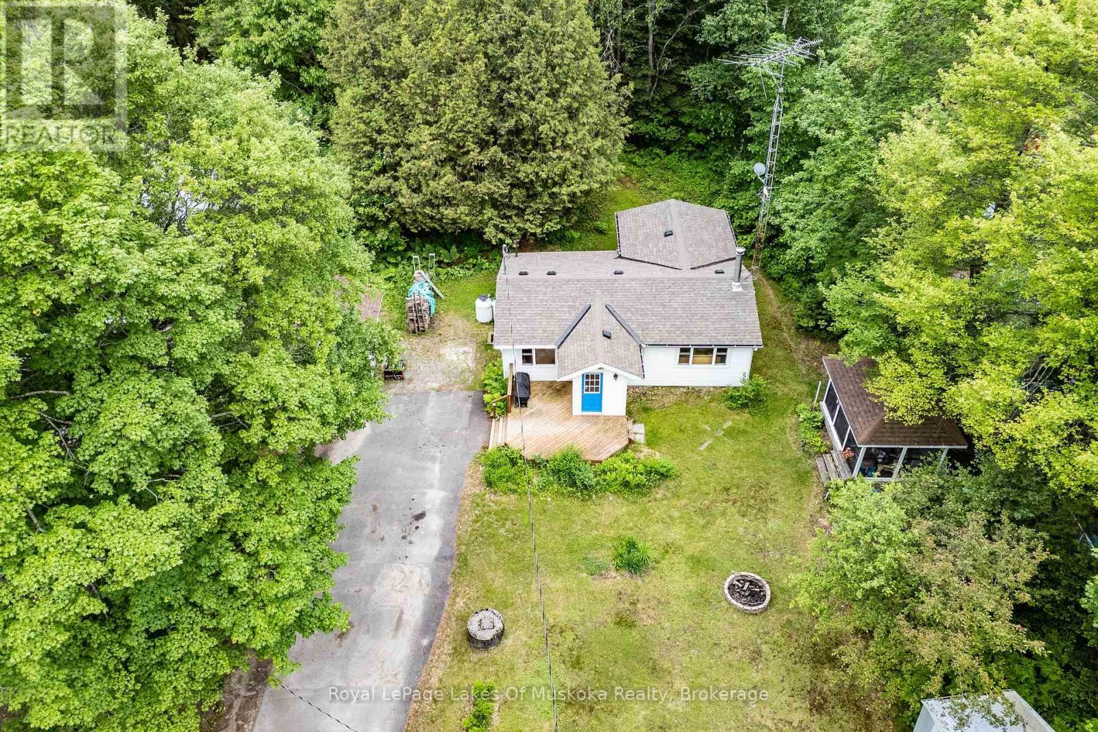 












1136 SPRINGDALE SHORES PRIVATE

,
Bracebridge (Macaulay),




Ontario
P1L1W9

