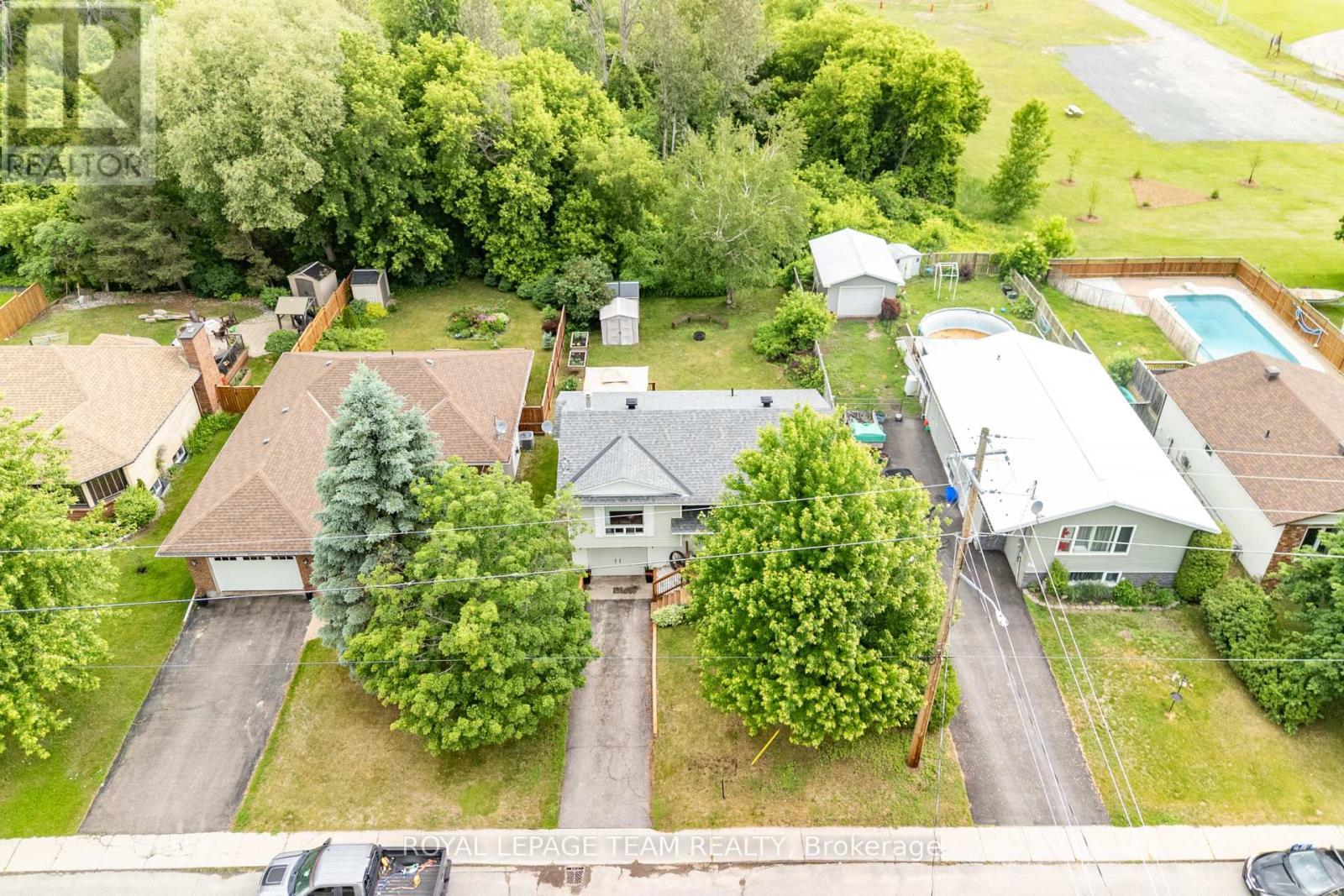 












58 SEVENTH AVENUE

,
Arnprior,




Ontario
K7S3S2

