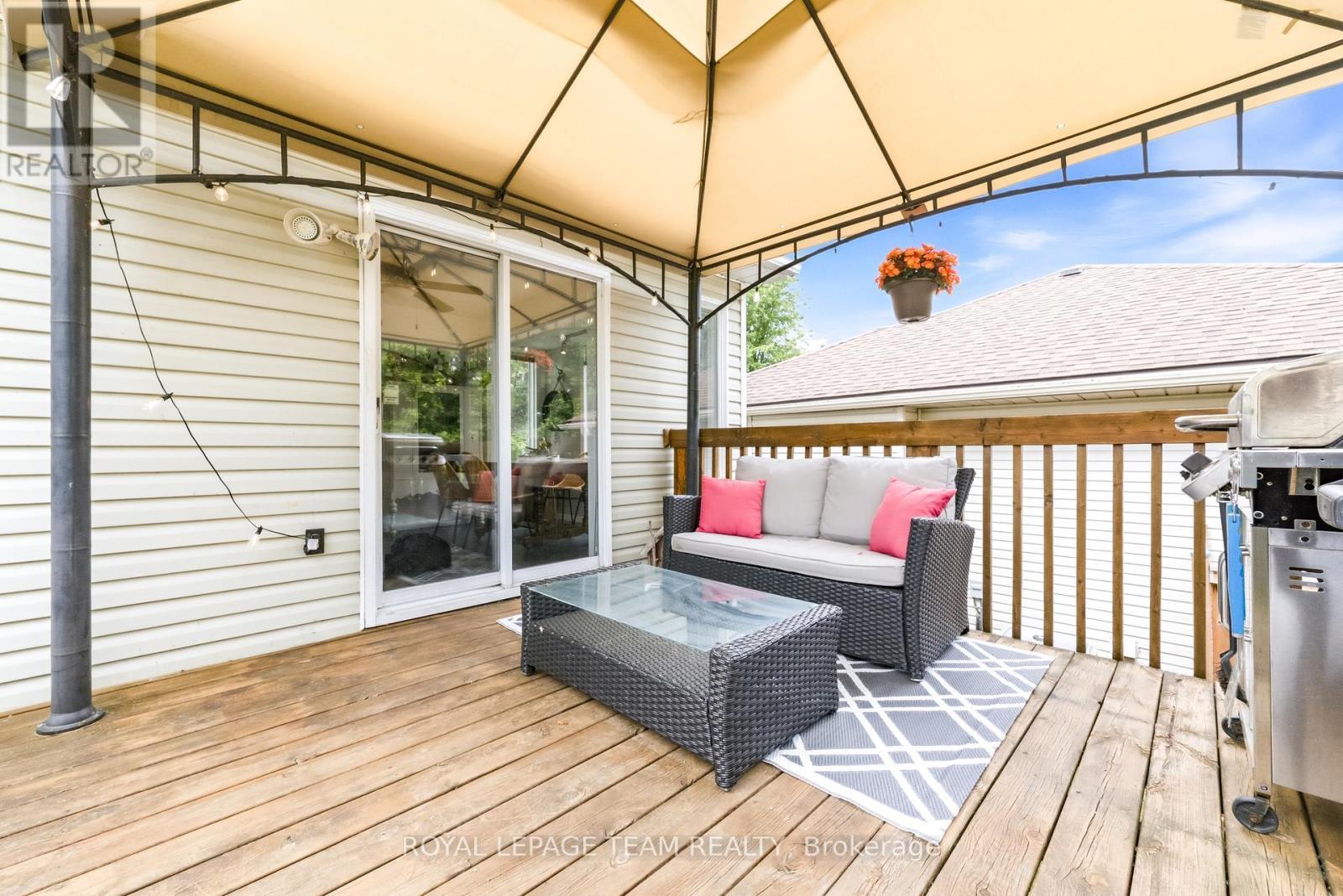 












58 SEVENTH AVENUE

,
Arnprior,




Ontario
K7S3S2

