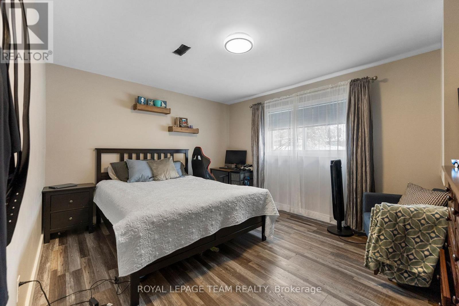 












58 SEVENTH AVENUE

,
Arnprior,




Ontario
K7S3S2

