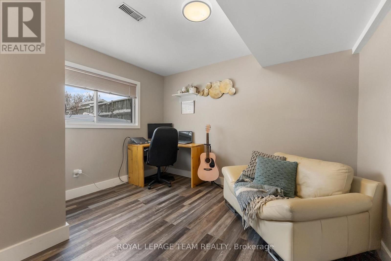 












58 SEVENTH AVENUE

,
Arnprior,




Ontario
K7S3S2

