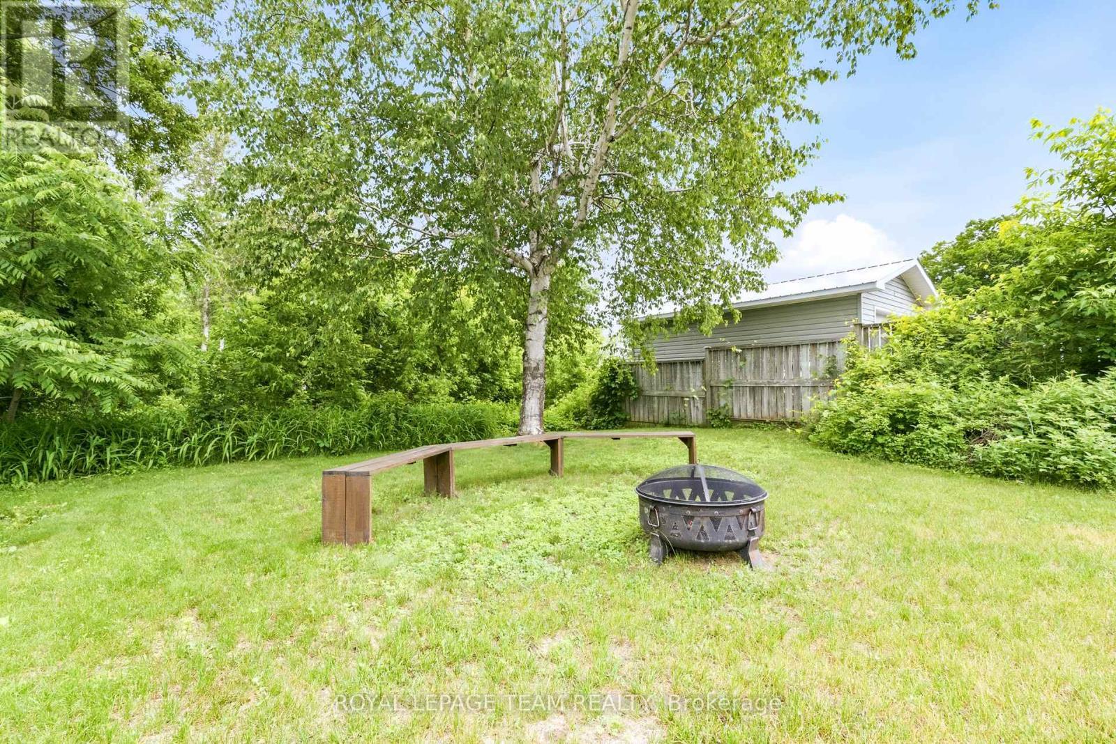 












58 SEVENTH AVENUE

,
Arnprior,




Ontario
K7S3S2

