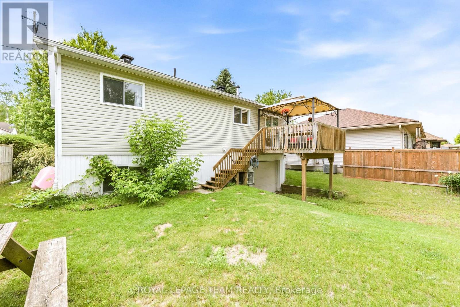 












58 SEVENTH AVENUE

,
Arnprior,




Ontario
K7S3S2

